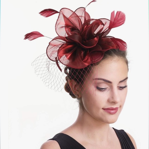 FASCINATOR Elegant Red Hat with Veil – Tea Party, Church, Derby Ready! NWT - Picture 1 of 4